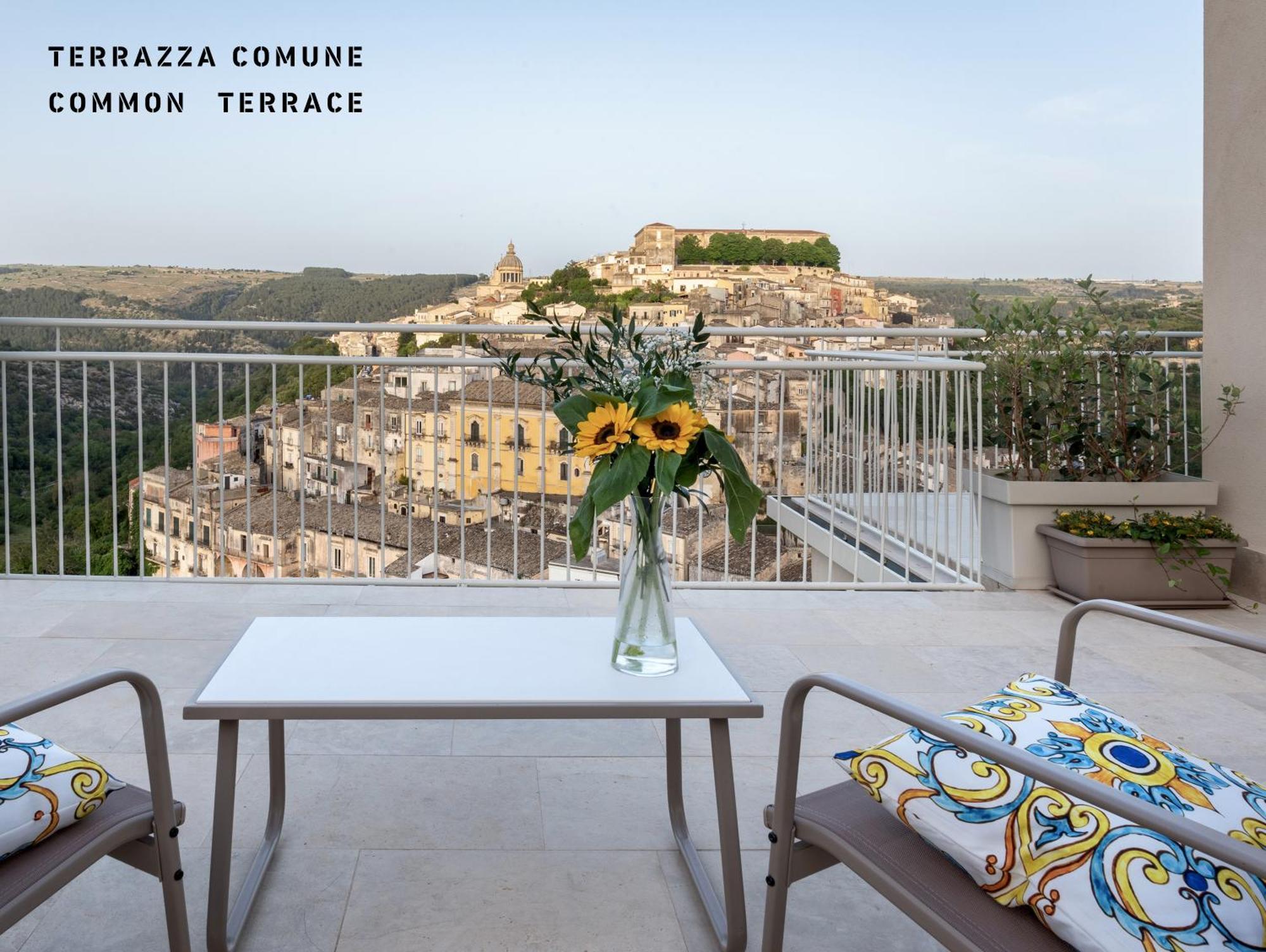 La Casa Di Irene - Suites Con Vista Ragusa Exterior foto